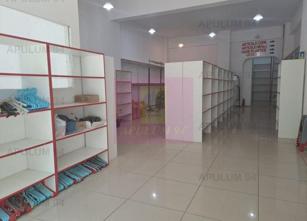 ALEXANDRIA (TR) - SE VINDE SPATIU COMERCIAL LANGA PARCUL CENTRAL — fotografia 4