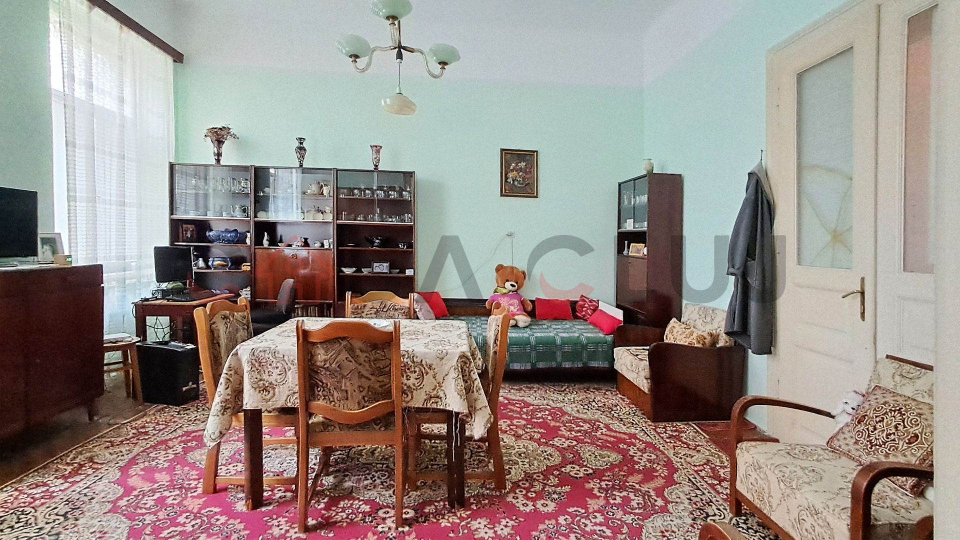 3 camere, terasa de 15 mp, Parcare, Zonă Centrală