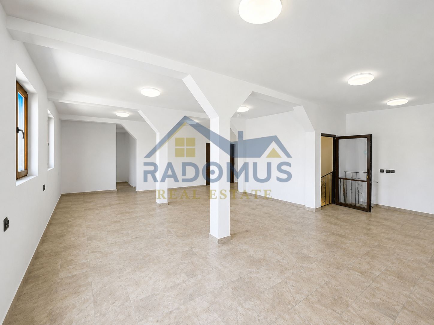 Spațiu Comercial + Afacere la Cheie | Construcție 2019 | 340 mp — fotografia 12