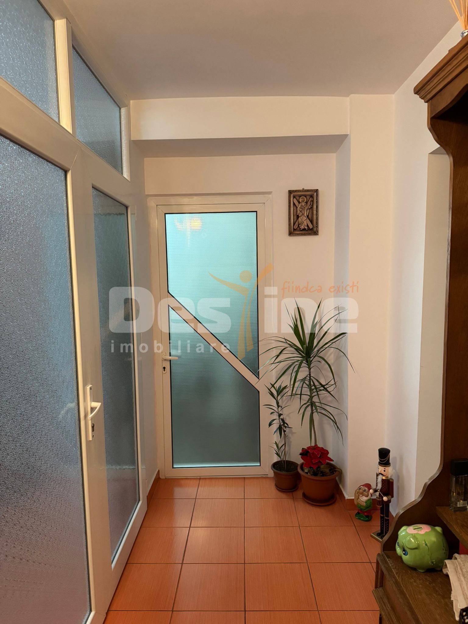 Apartament 4 camere decomandat, complet mobilat | 92 mp | Etaj 4/4 | — fotografia 10