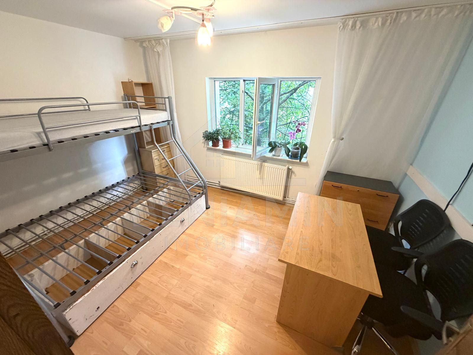 Apartament 2 camere Brazda lui Novac Etaj 1 Centrala termica 52mp — fotografia 4
