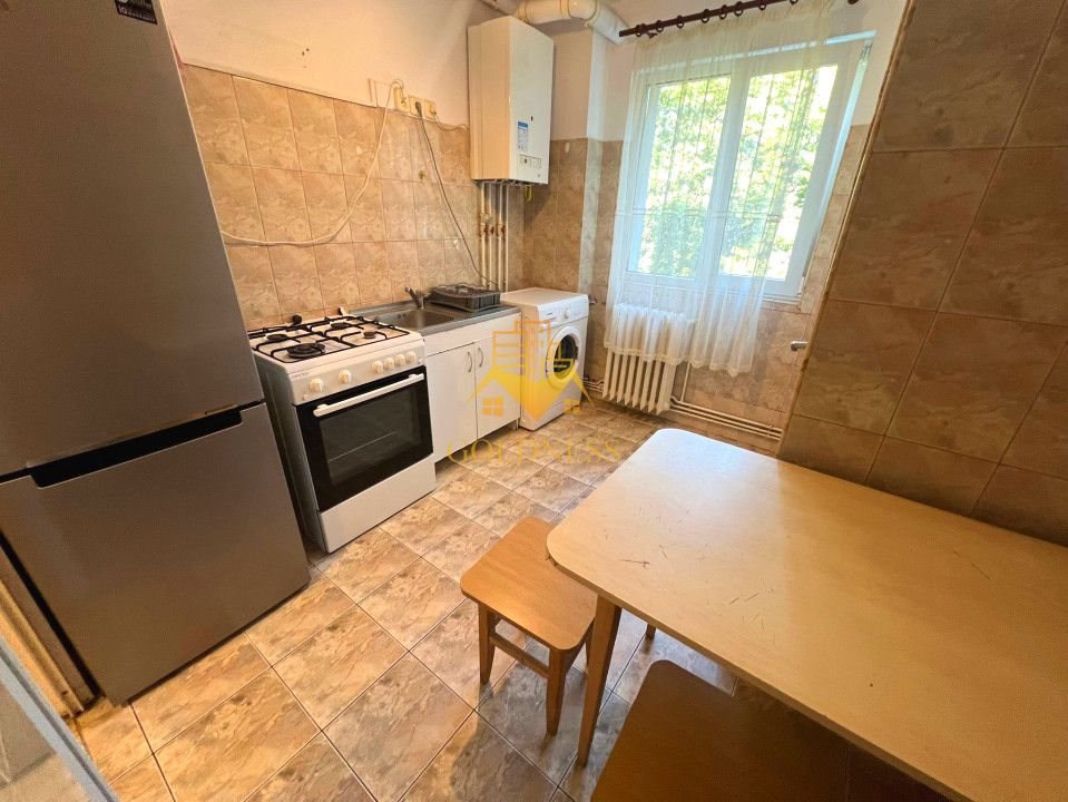 3 camere, Cartierul Gheorgheni, Politia Albac, Hotel Royal,Zona Albini — fotografia 4