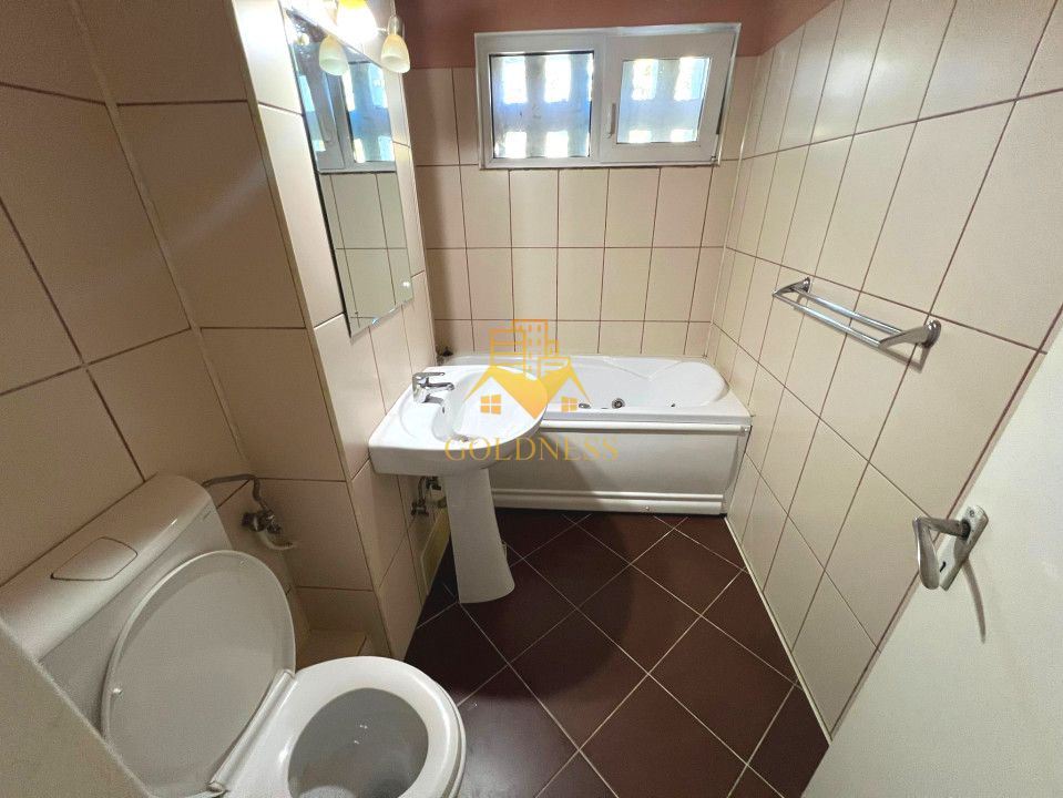 3 camere, Cartierul Gheorgheni, Politia Albac, Hotel Royal,Zona Albini — fotografia 5