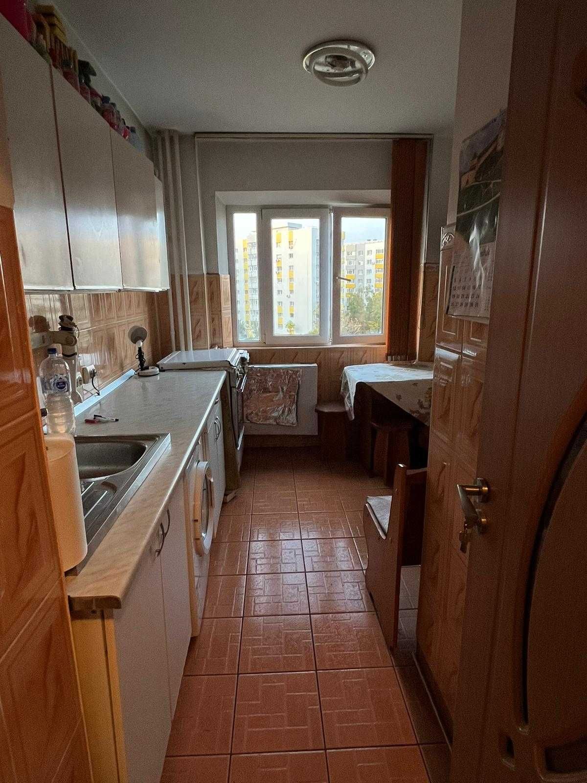 Vand 3 camere dec., confort 1, sos. Alexandriei - Piata Rahova - Teius — fotografia 5