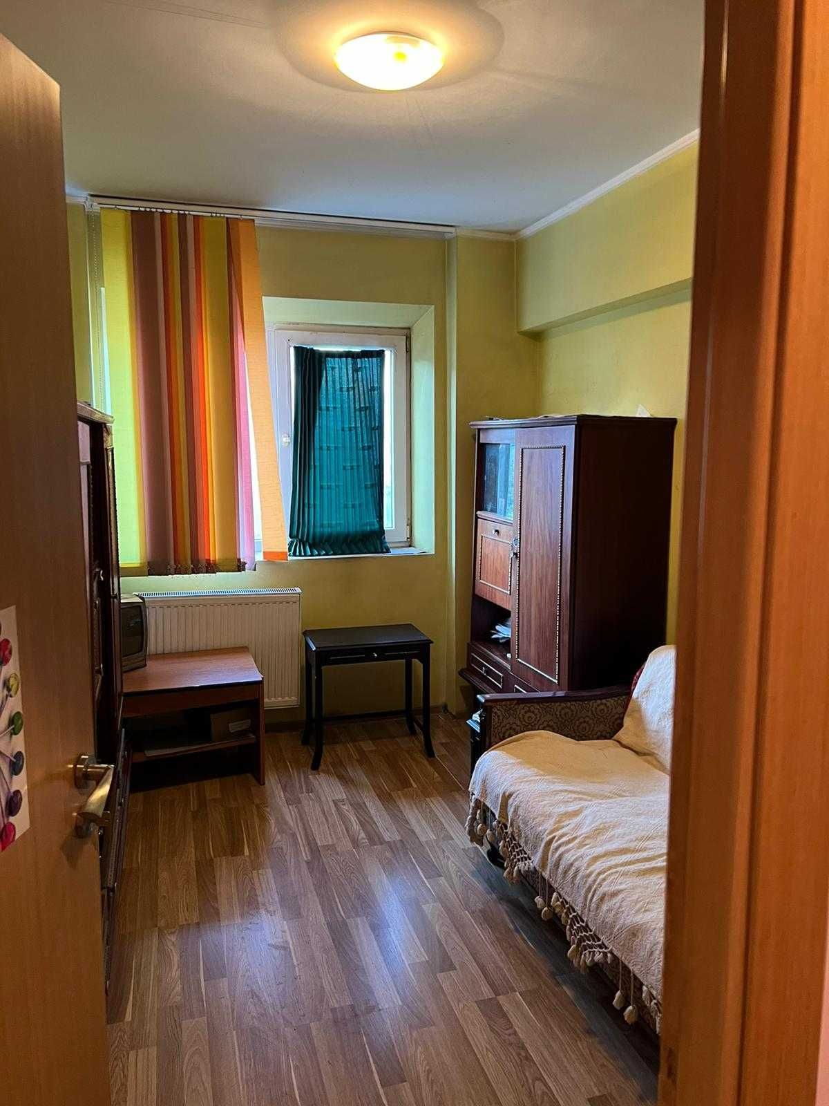 Vand 3 camere dec., confort 1, sos. Alexandriei - Piata Rahova - Teius — fotografia 6