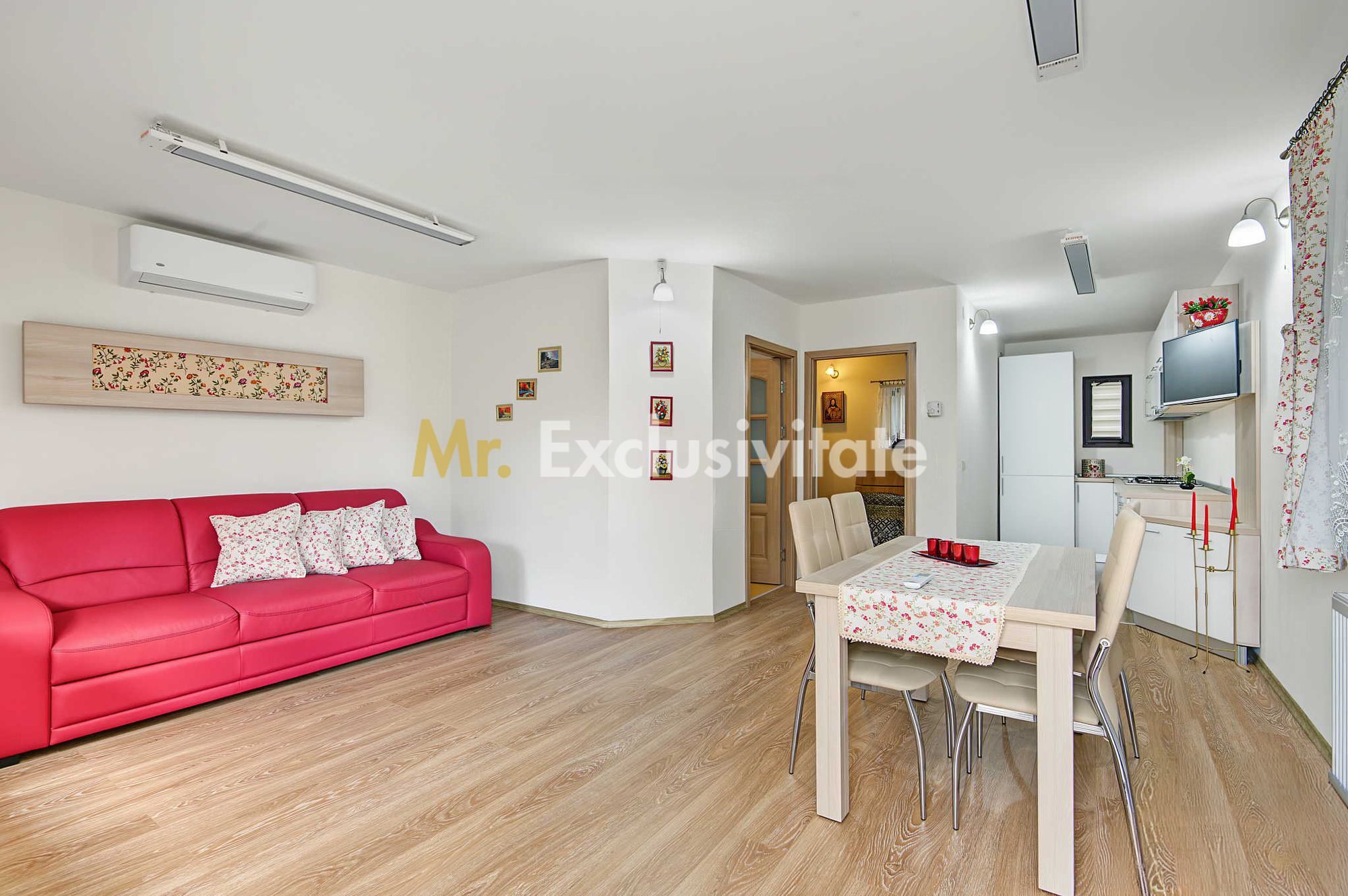 Casa individuala + teren 2.014 mp + livada Mioveni -Colibasi — fotografia 5