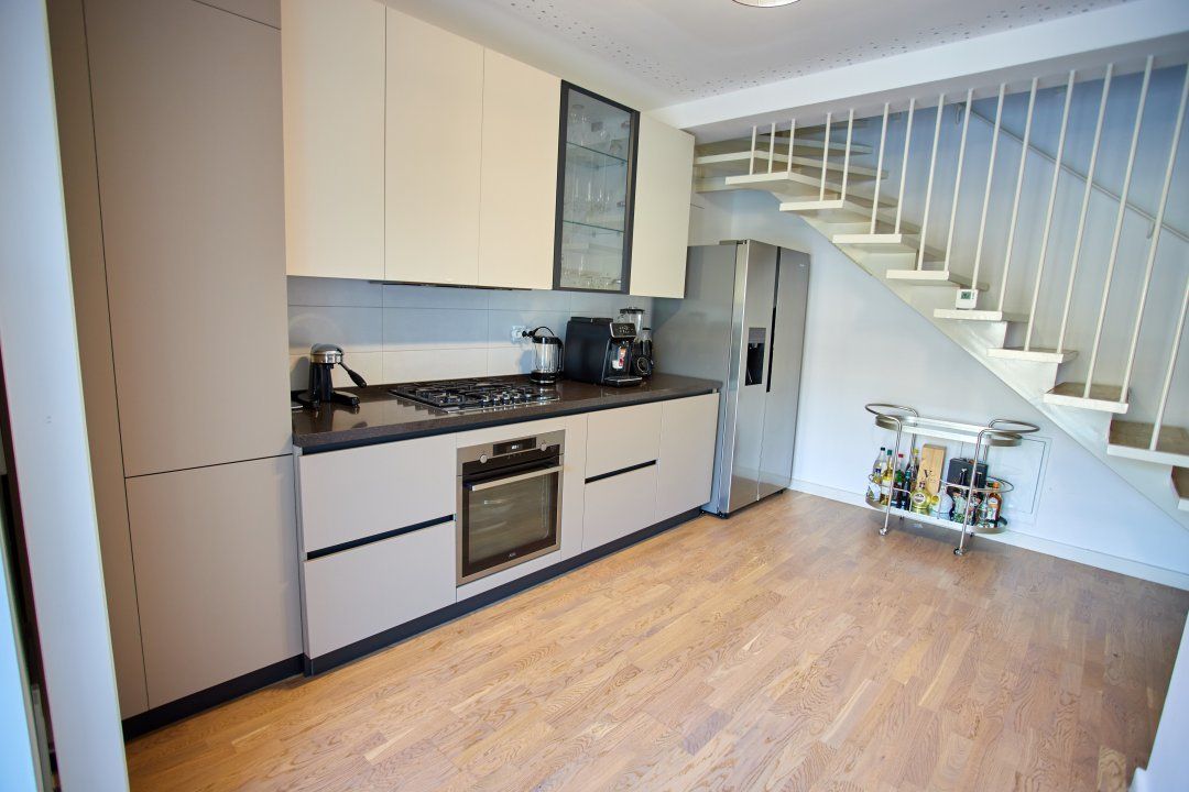 Penthouse duplex luminos, mobilat, 2 locuri parcare+boxa. — fotografia 5