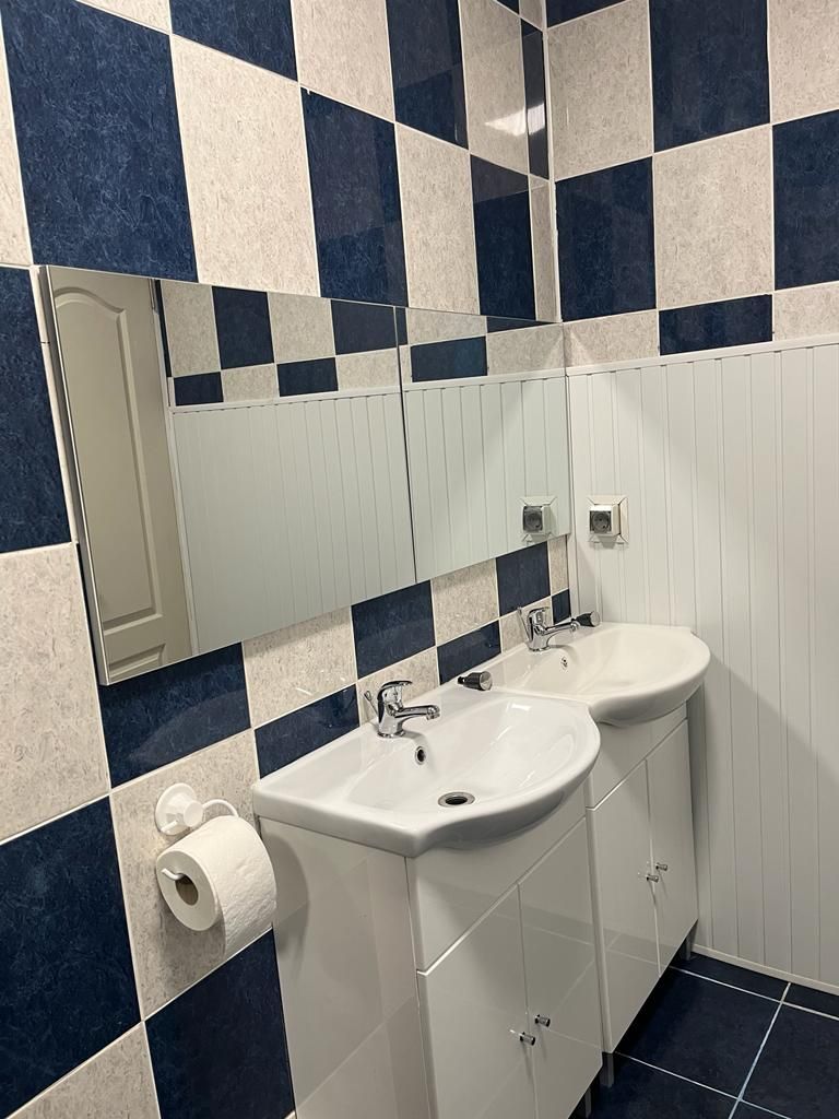 Vand casa P+1 in zona Aparatorii Patriei la 5 minute de metrou — fotografia 3