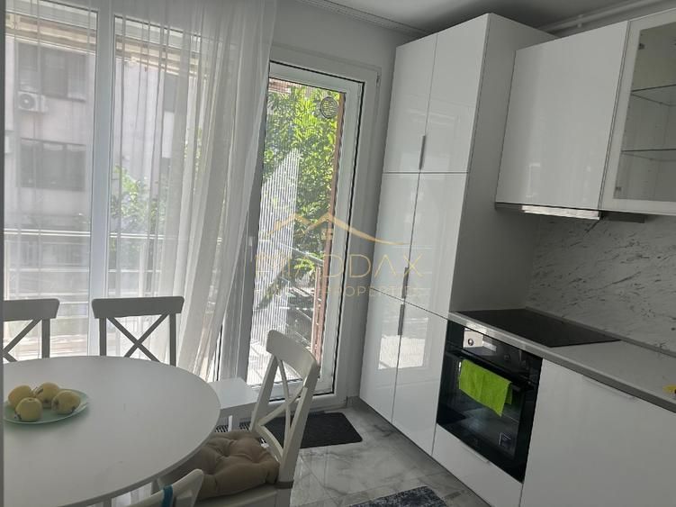 Inchiriere 3 camere Herastrau/Lux/Parcare /Boxa/Gradina Proprie — fotografia 5