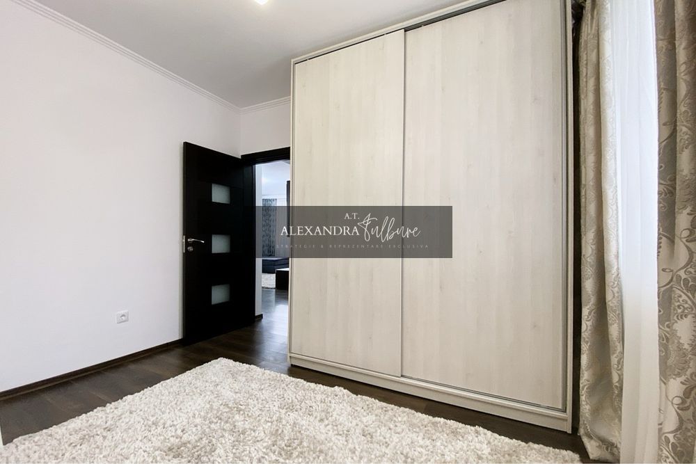Apartament 3 camere, 2 balcoane, etaj intermediar, parcare. — fotografia 5