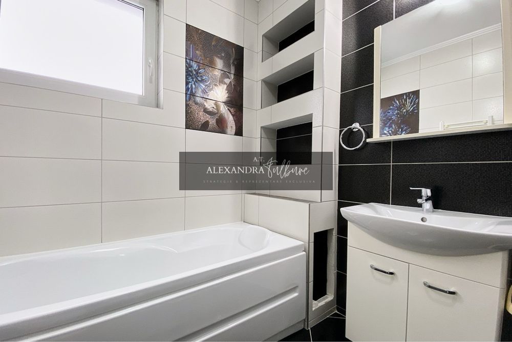 Apartament 3 camere, 2 balcoane, etaj intermediar, parcare. — fotografia 7