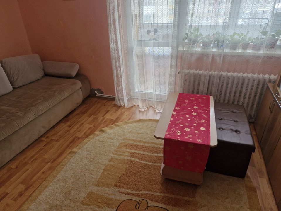 Apartament 2 camere, zona centrală, Cugir — fotografia 2