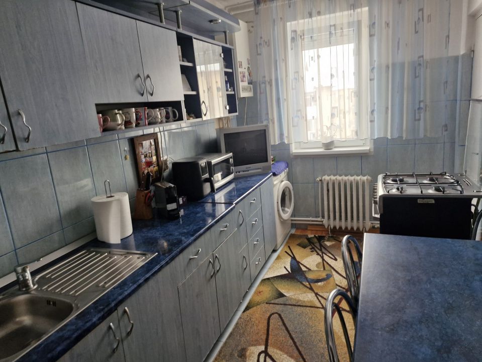 Apartament 2 camere, zona centrală, Cugir — fotografia 6