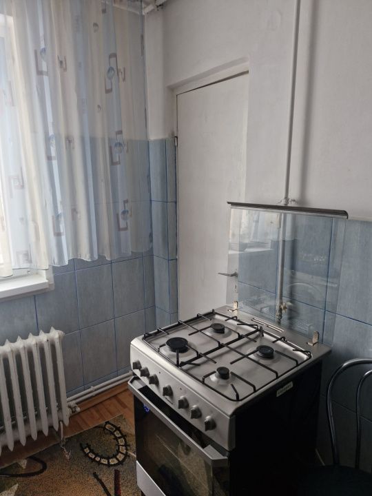 Apartament 2 camere, zona centrală, Cugir — fotografia 8