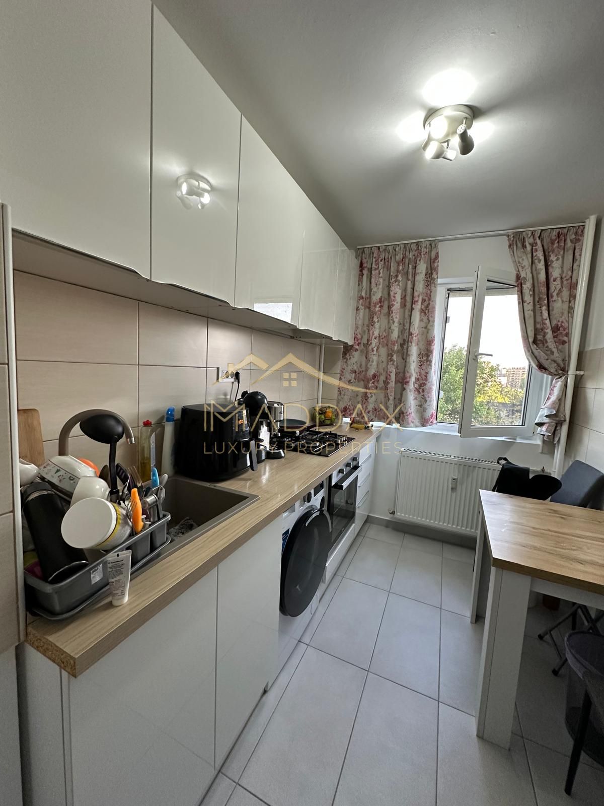 Apartament cu 2 cam, la 3 minute de metrou Jiului — fotografia 5