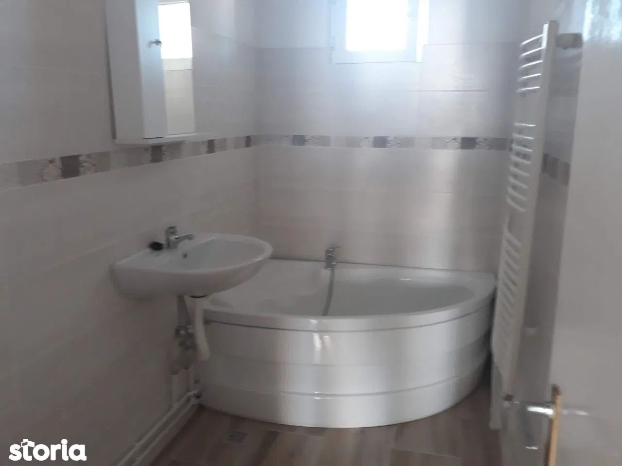 Ag EUROPA vinde ap. 2 cam renovat la etajul 4 în zona ultracentrala. — fotografia 4