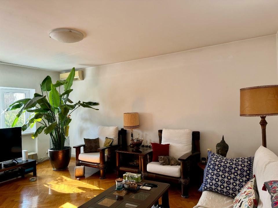 Apartament cu 4 camere in Pajura — fotografia 3
