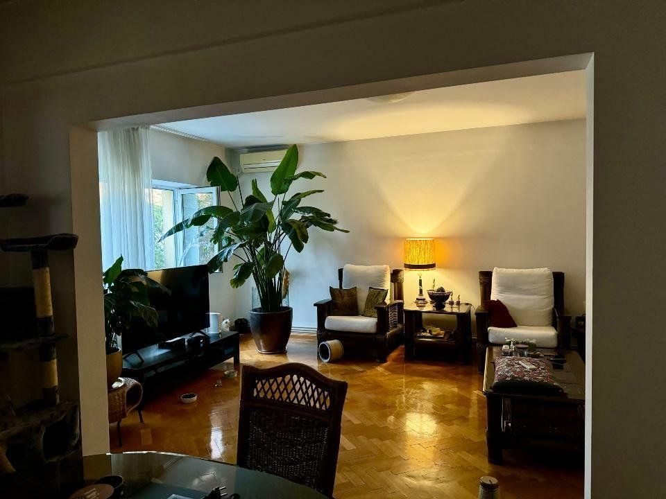 Apartament cu 4 camere in Pajura — fotografia 6
