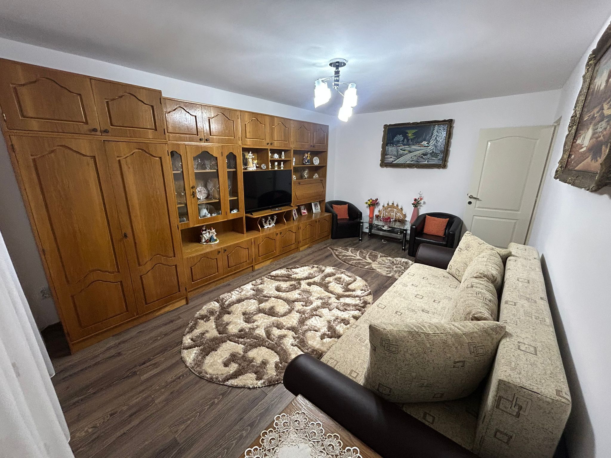 Apartament 2 camere, decomandat - Cugir — fotografia 4