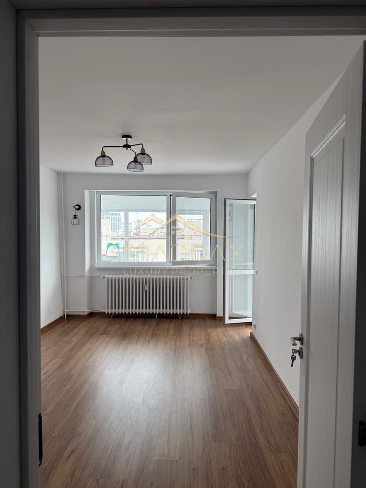 Apartament 4 camere // exclusiv birou // Tineretului // Piața Norilor