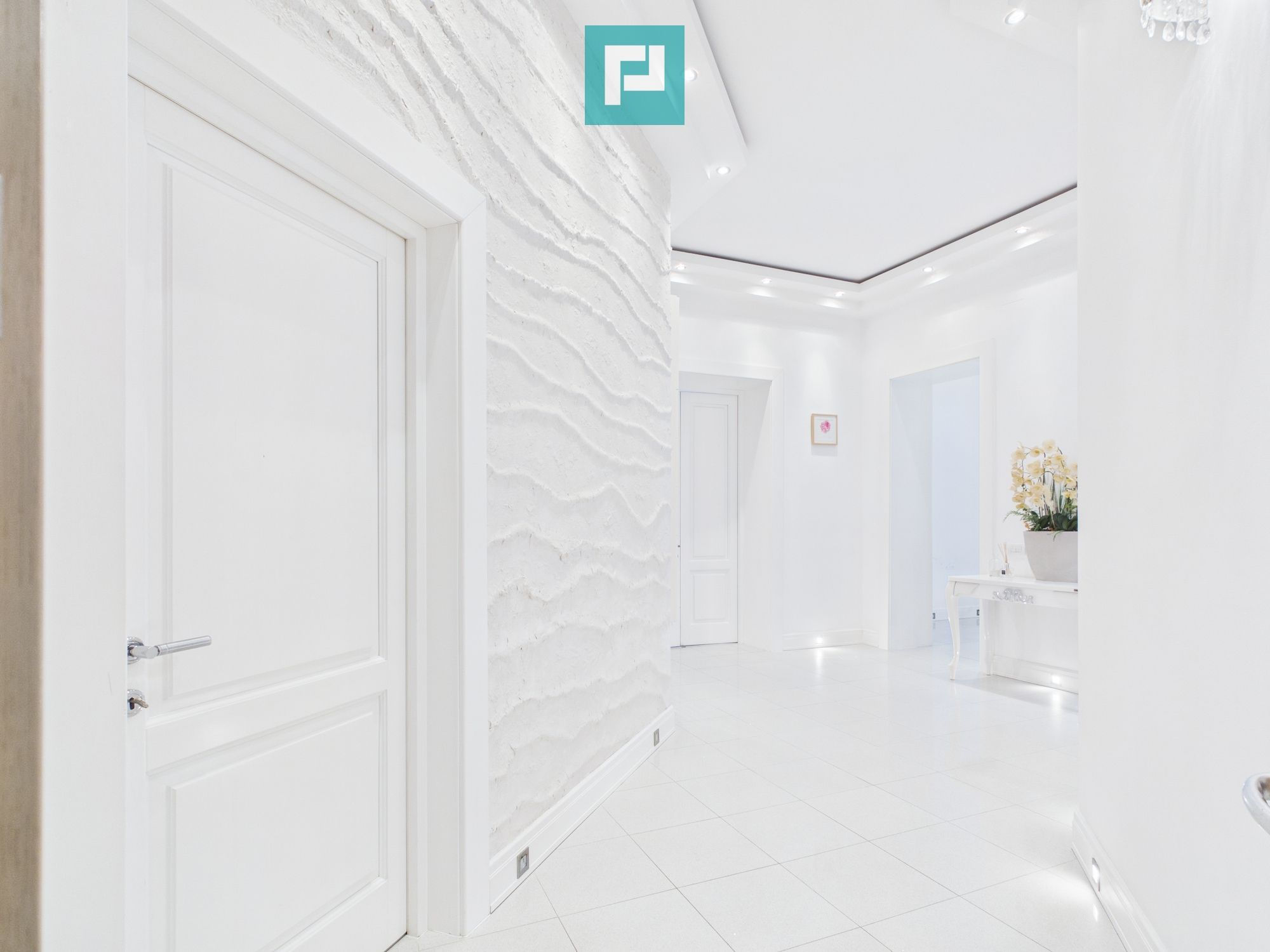 Apartament deosebit în clădire istorică central — fotografia 6