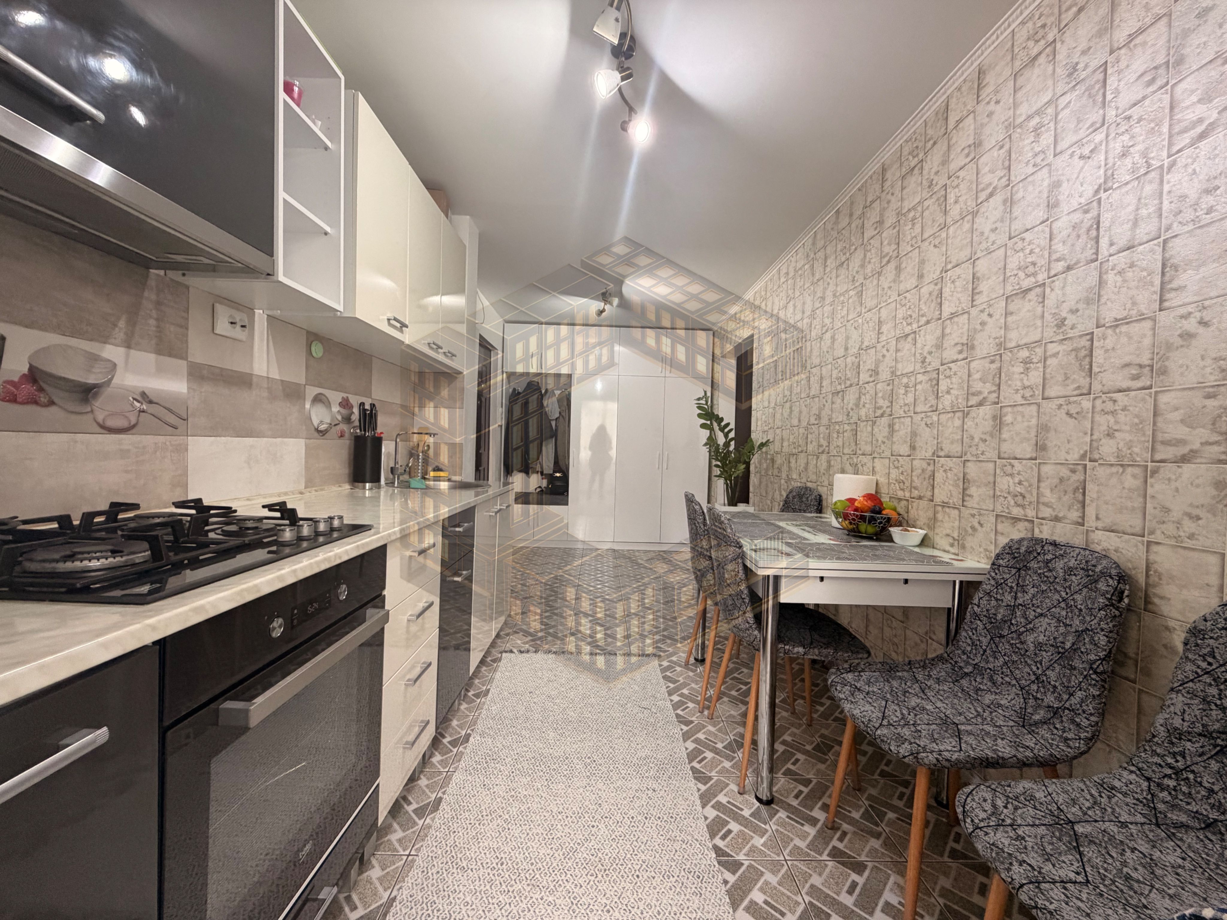 Apartament cu 2 camere, decomandat, renovat,de vanzare, zona Lipovei — fotografia 3