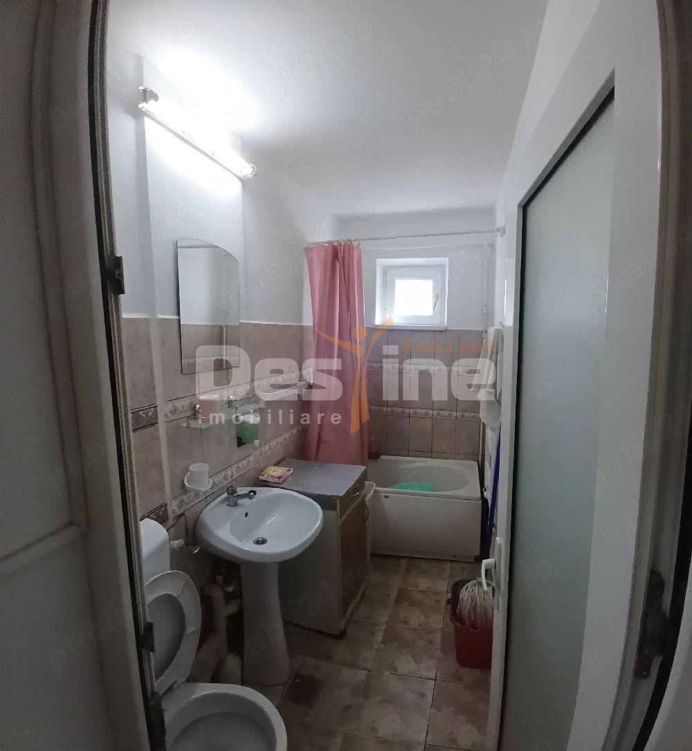 Apartament cu 2 camere de vânzare, zona Casa de Cultură, Constanța — fotografia 5