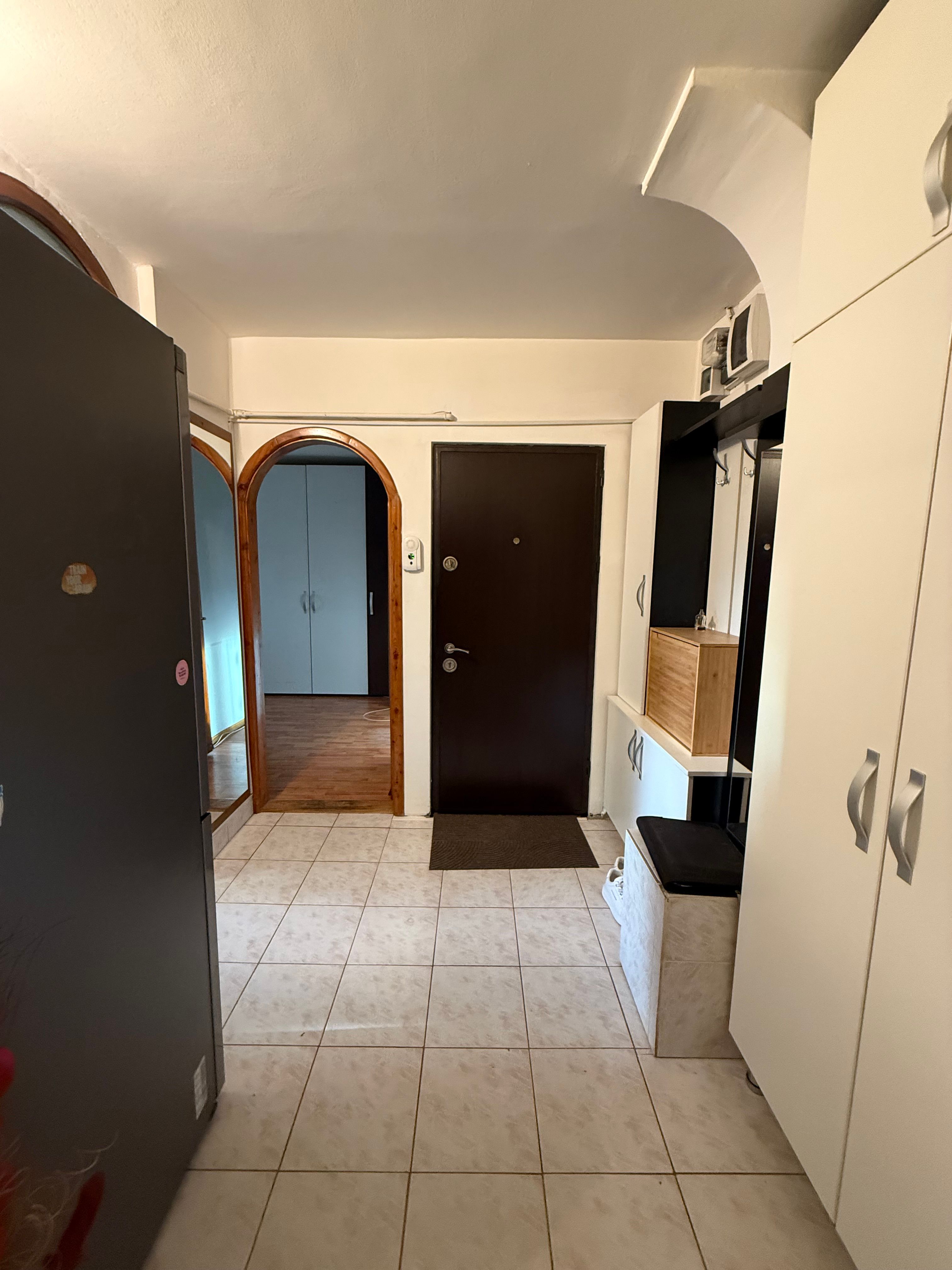 Oportunitate rară - Apartament 2 camere 51 mp-bloc izolat - an 1986 — fotografia 12