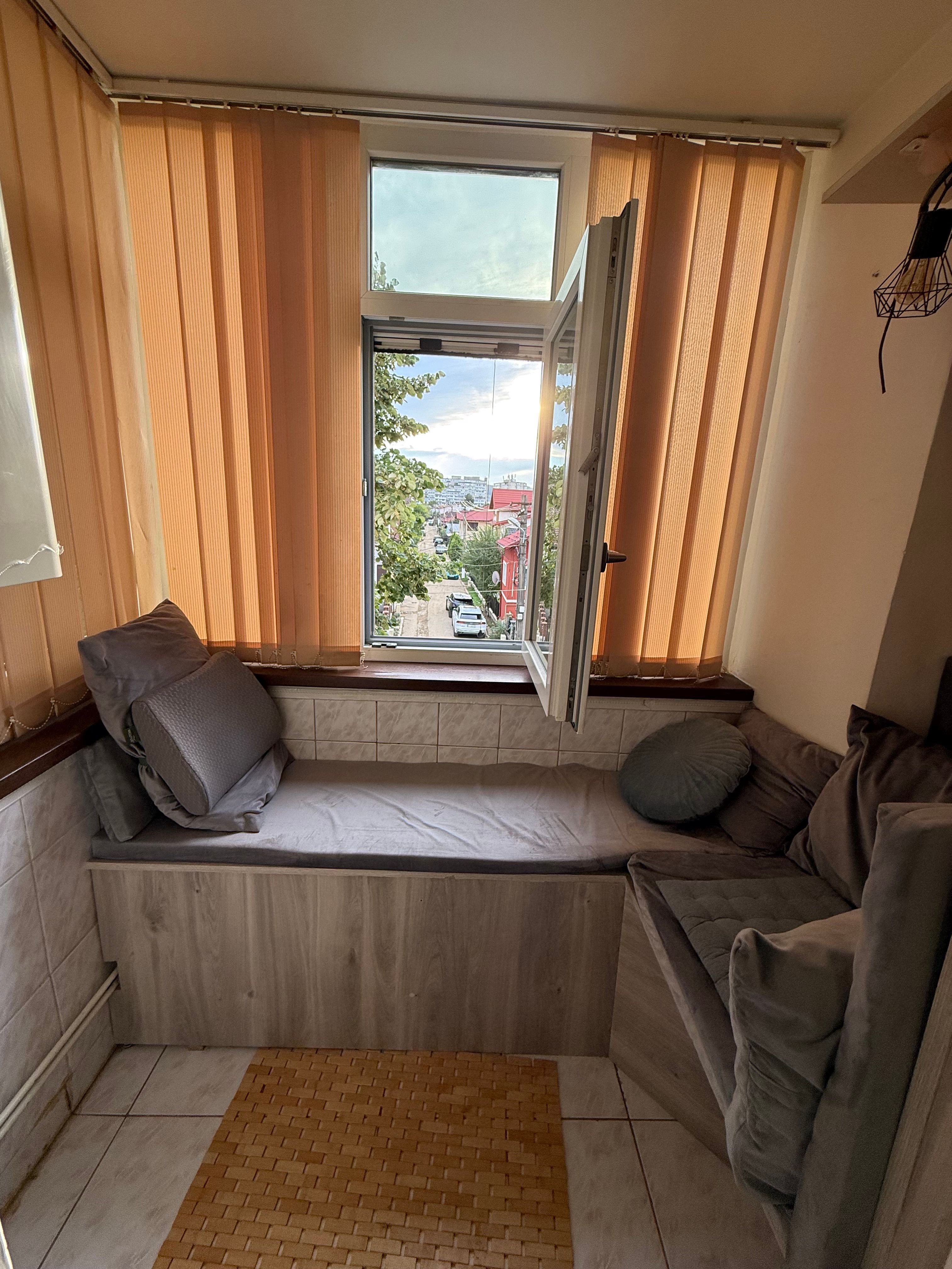 Oportunitate rară - Apartament 2 camere 51 mp-bloc izolat - an 1986 — fotografia 15