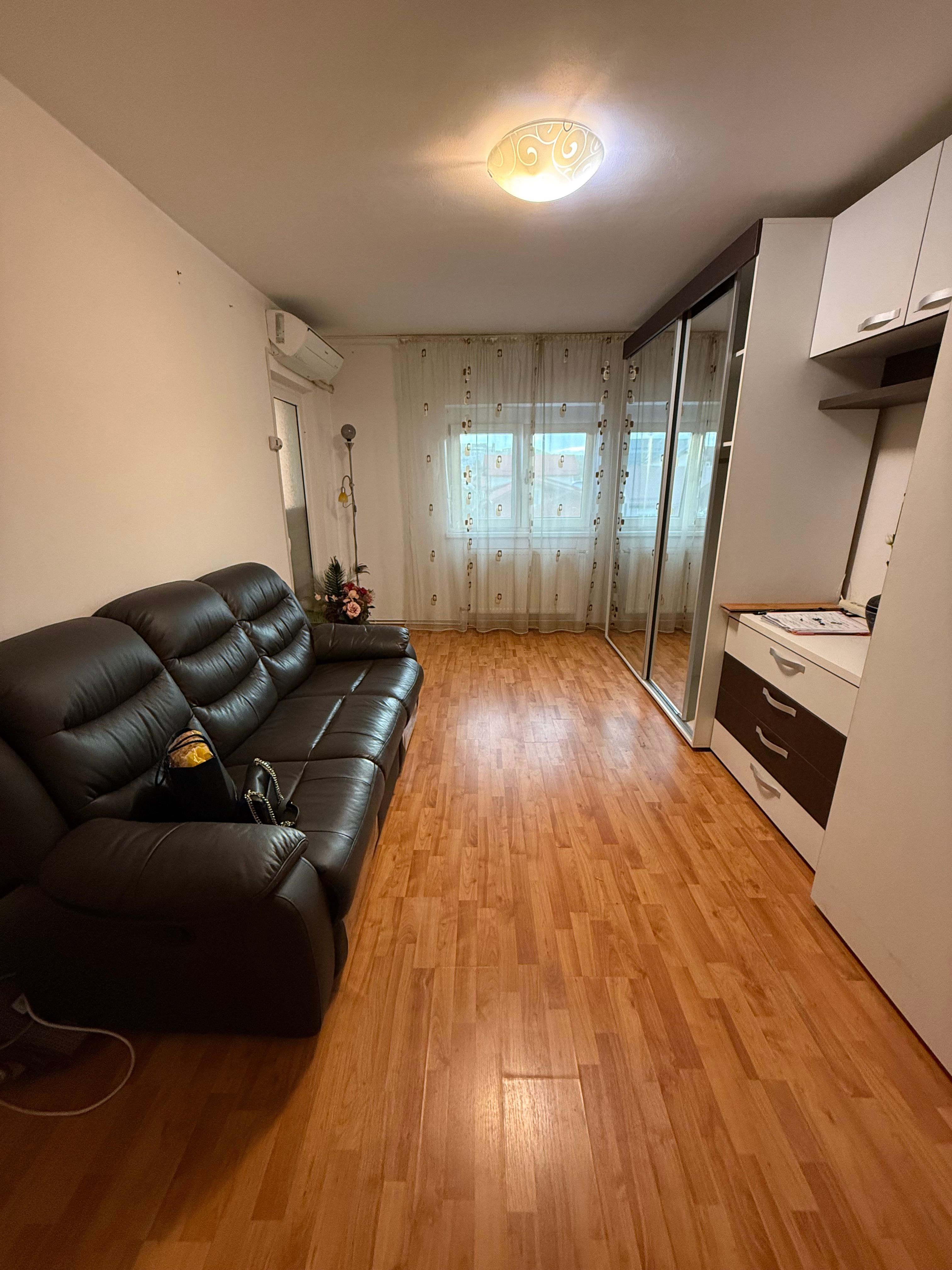 Oportunitate rară - Apartament 2 camere 51 mp-bloc izolat - an 1986 — fotografia 8
