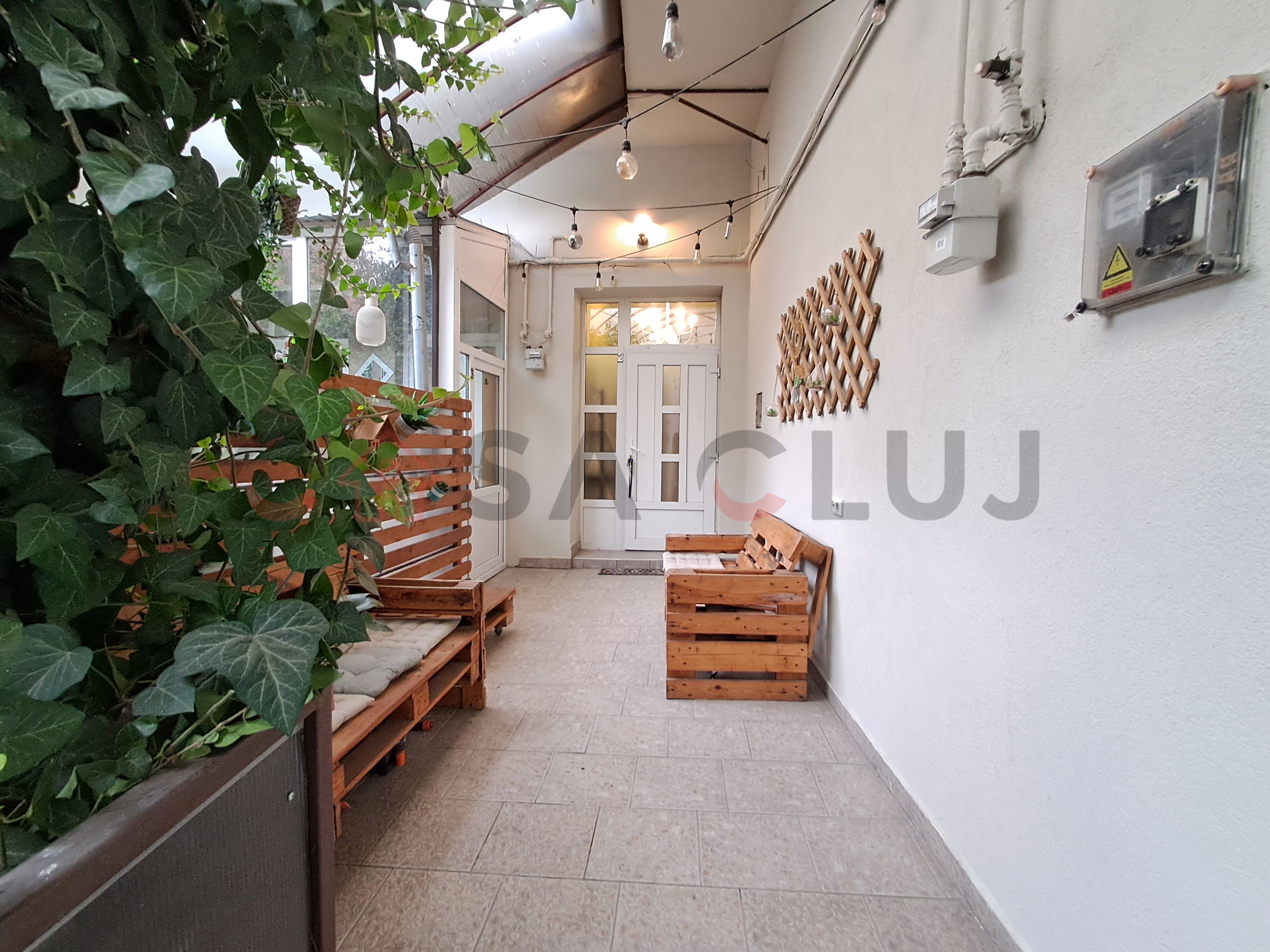 Apartament La Curte Comuna, Zona Centrală!! — fotografia 11