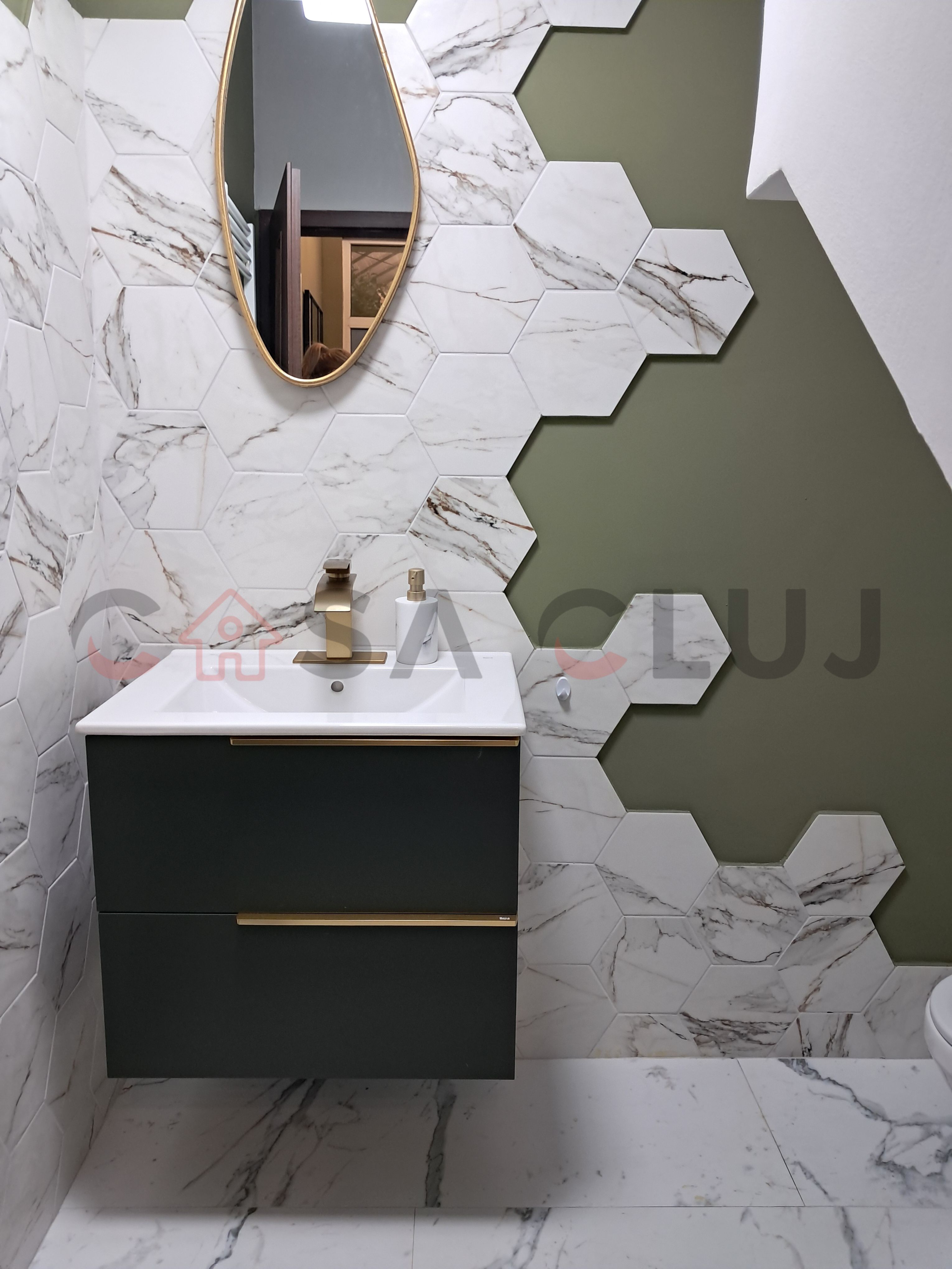 Apartament La Curte Comuna, Zona Centrală!! — fotografia 9