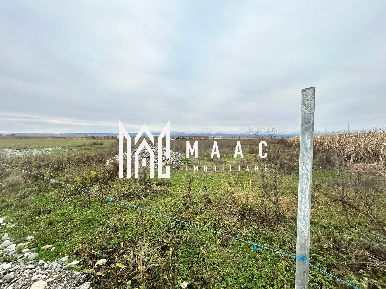 Teren intravilan | 860 mp | Deschidere 16 m | Priveliște montană | Bradu — fotografia 5
