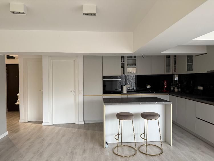 Apartament spatios 2 camere | Bulevardul Unirii | Renovat — fotografia 3