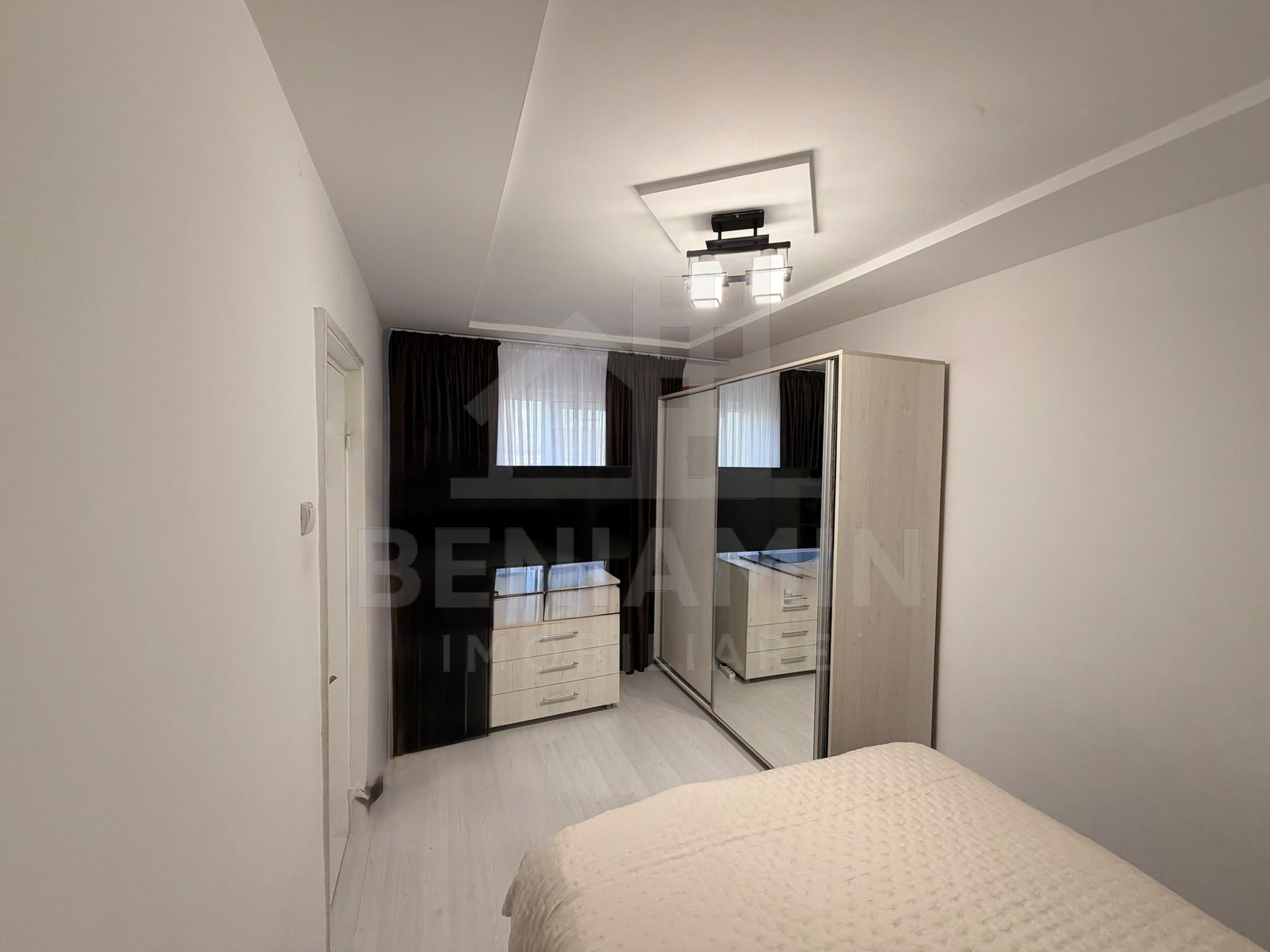 3 camere Valea Rosie Scoala 29 avand 45MP — fotografia 4