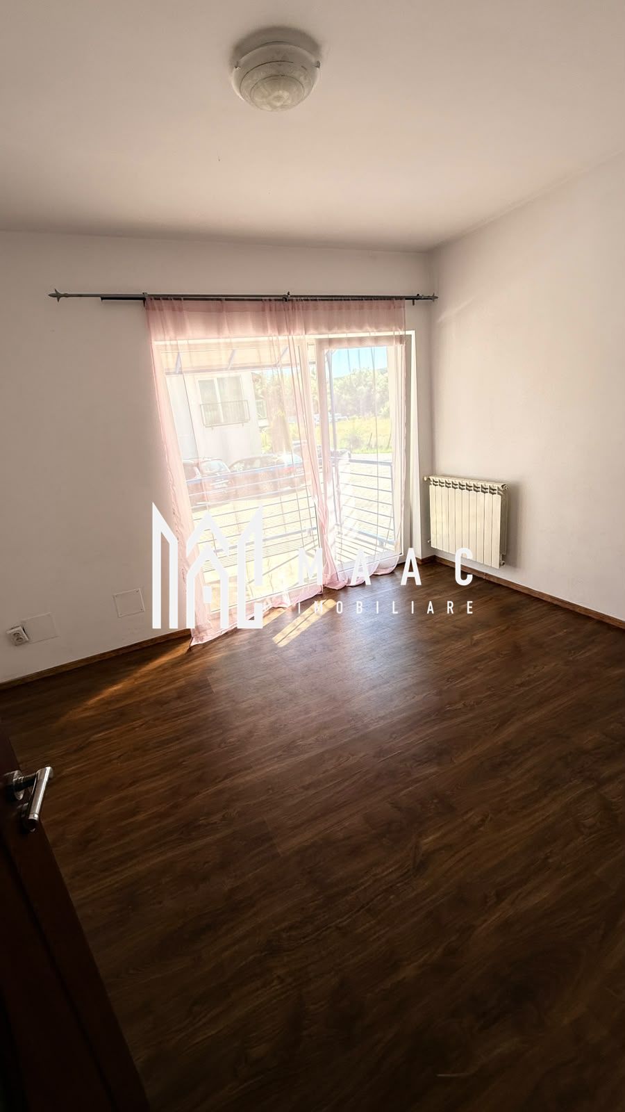 APARTAMENT 3 CAMERE CU GRADINA PROPRIE IN CISNADIE | 78mp /parcare — fotografia 7