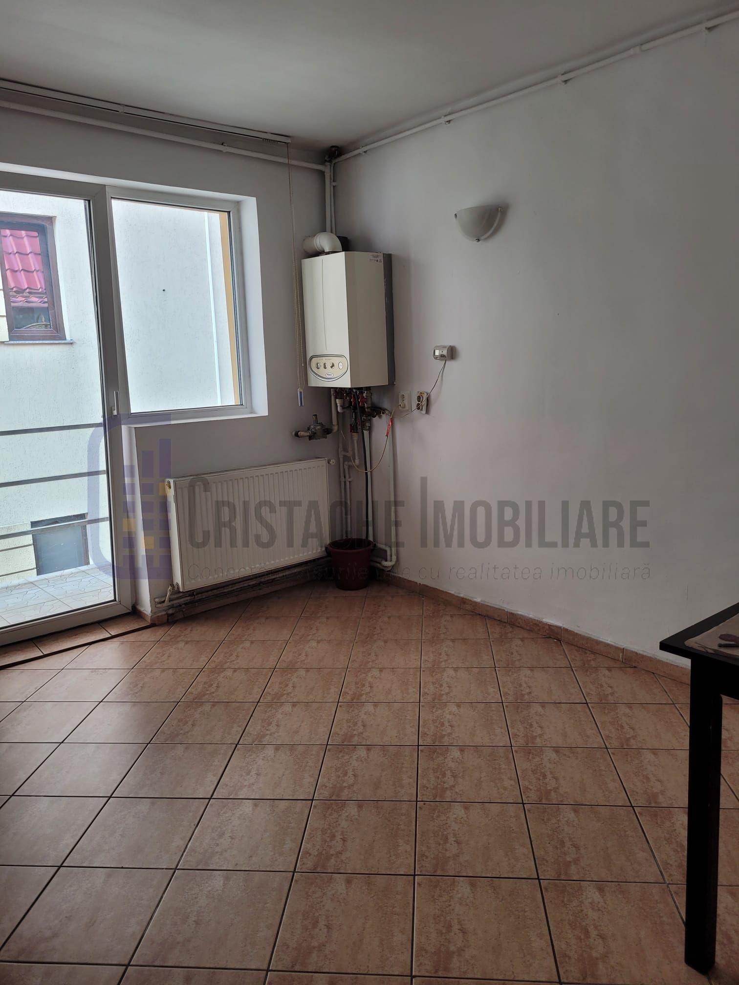 Centrala termica | 140 mp | 3 camere | metrou — fotografia 9