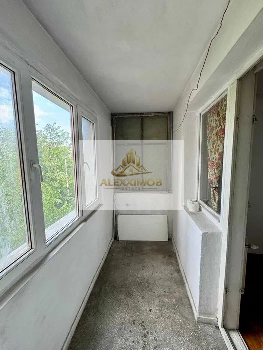 Apartament 3 Camere de Vanzare - 70 mp - Bd. Alexandru Obregia!
