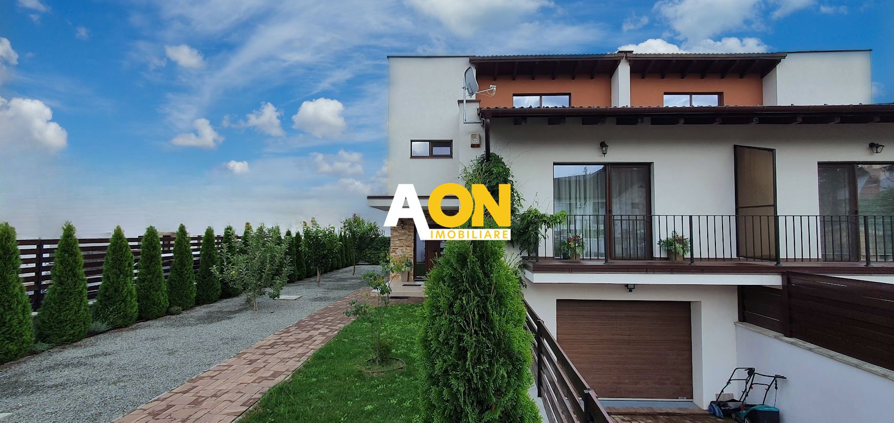 1/2 Duplex mobilat, utilat, cu garaj, D+P+1E, 397 mp teren, Cetate