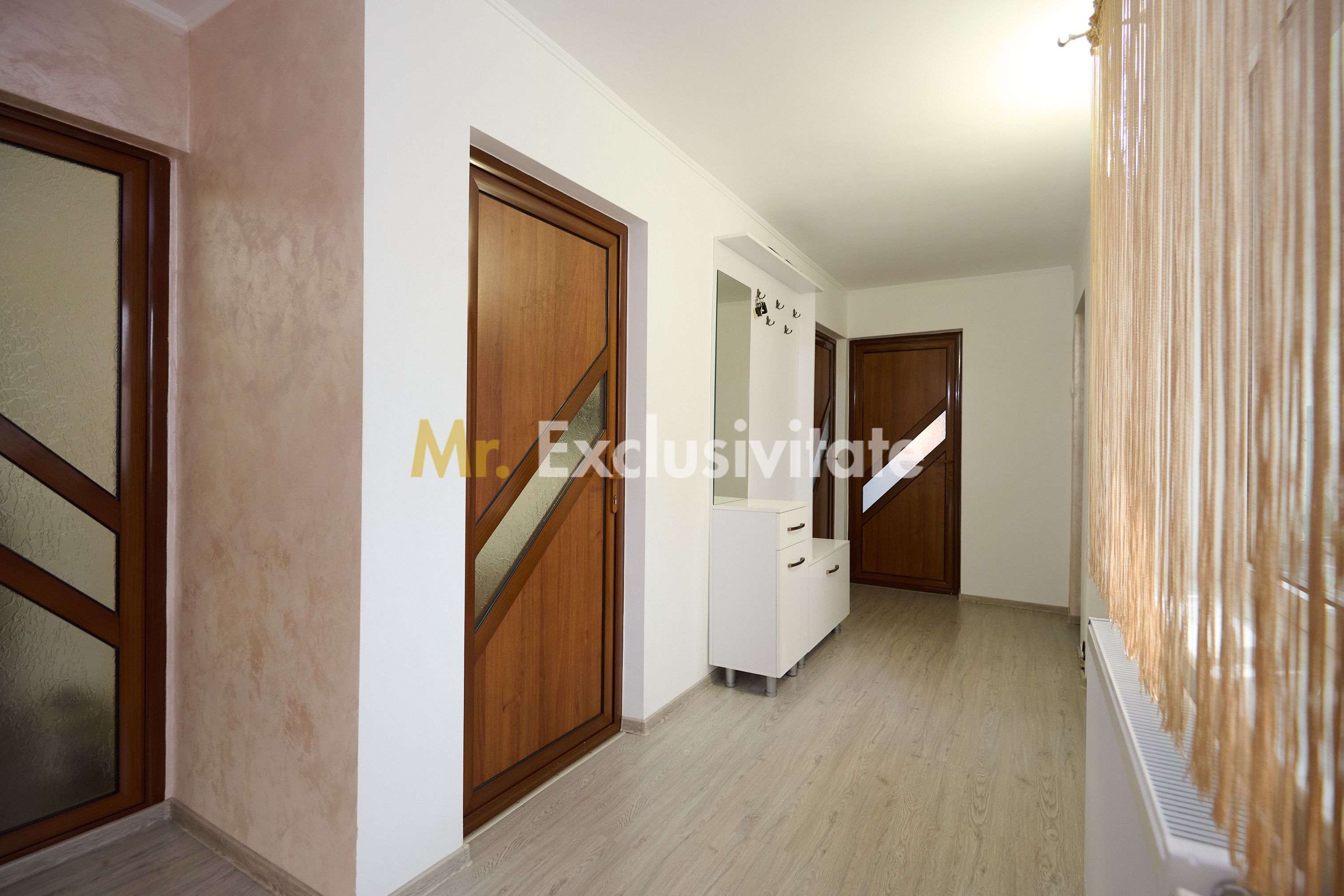 Casă rară în Găvana | Vecină cu pădurea, aproape de toate facilitățile — fotografia 11