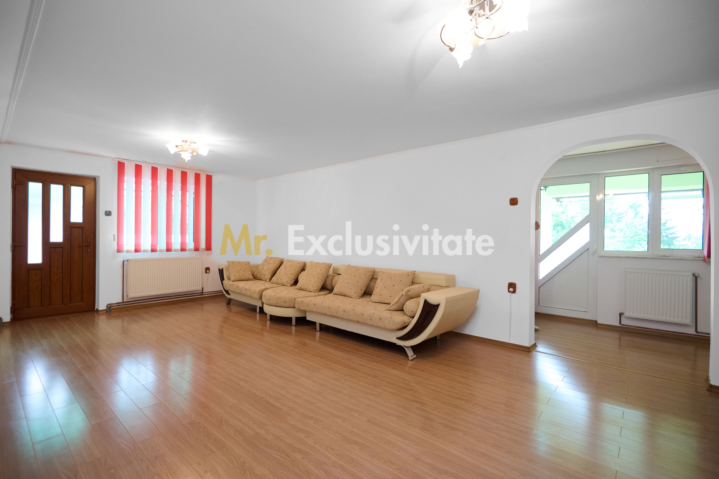 Casă rară în Găvana | Vecină cu pădurea, aproape de toate facilitățile — fotografia 6