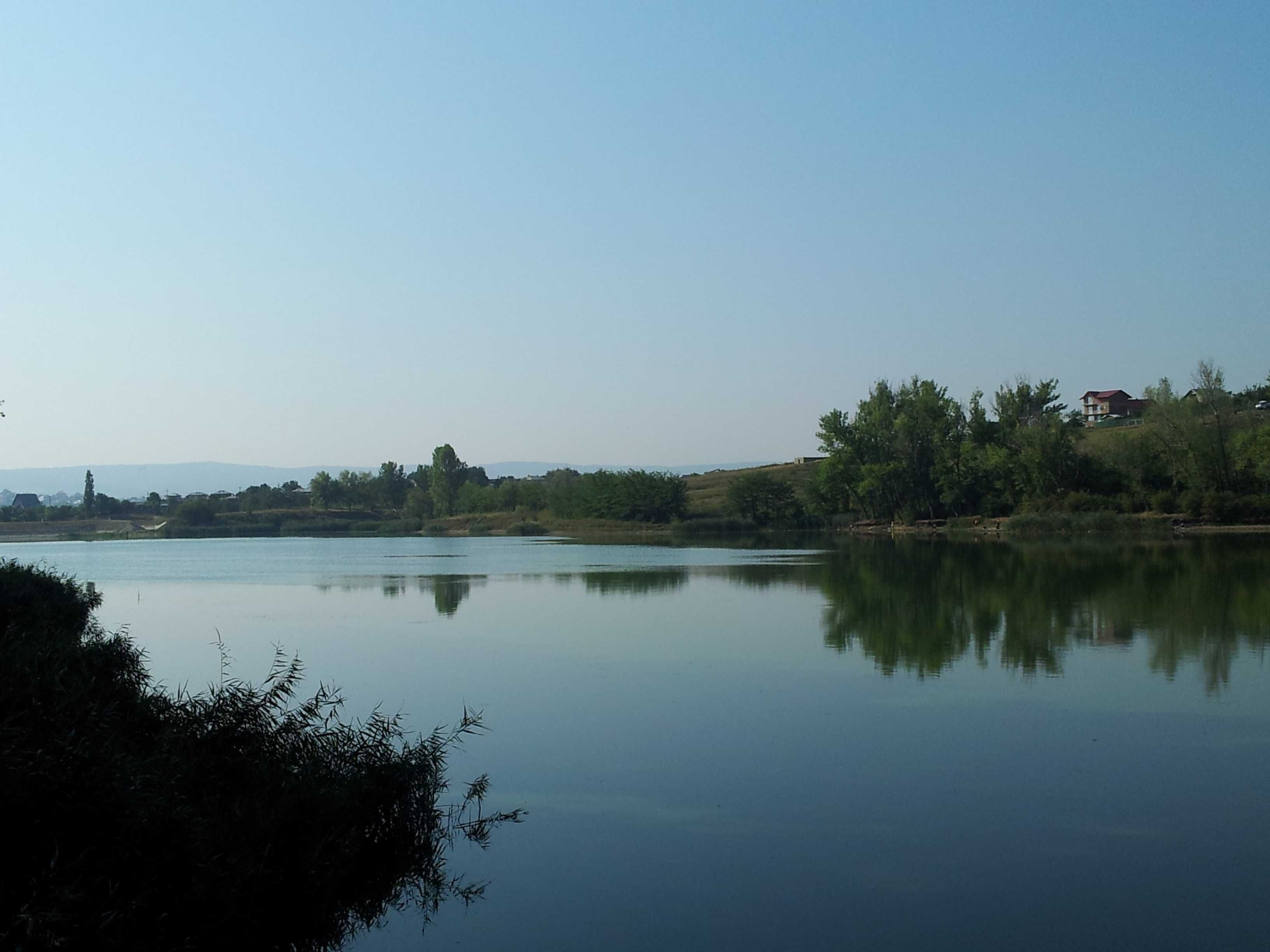 Vand/Inchiriez Casa 460mp+teren 1090mp Lac Ezareni - 1250euro/mp — fotografia 6