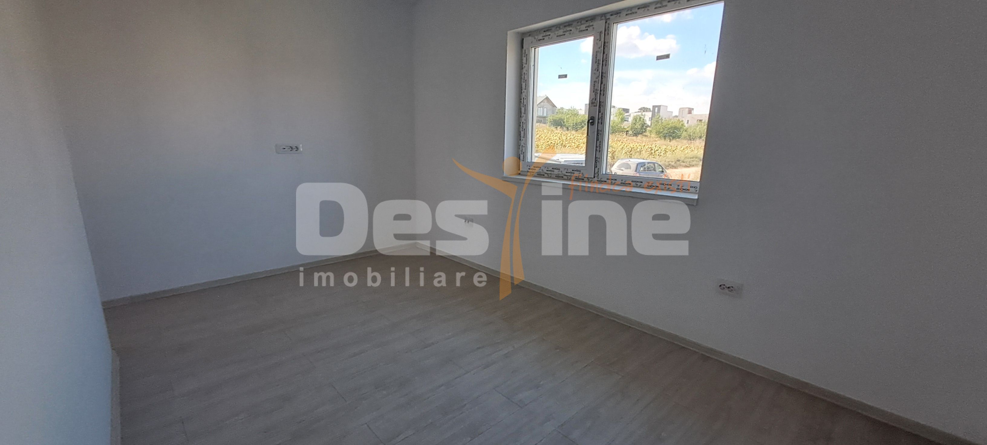 Casă individuală cu 4 camere și teren de 450 mp – Rediu — fotografia 16