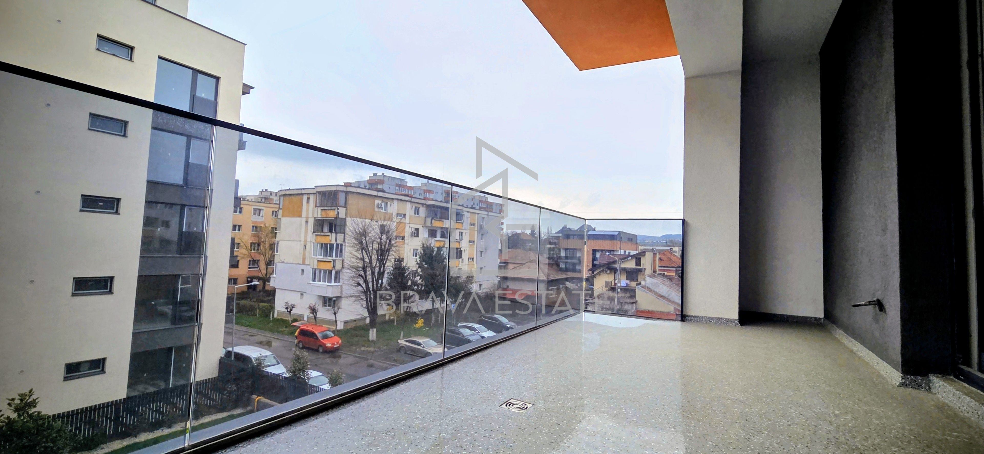 COMISION 0%!Apartament 2 camere,61mp, terasă,semifinisat, Intre Lacuri — fotografia 3
