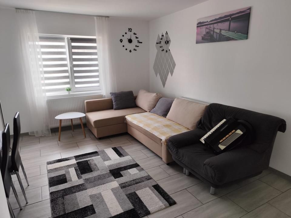 Casa Baicoi Central 125 mp s.u. 1364 mp teren.