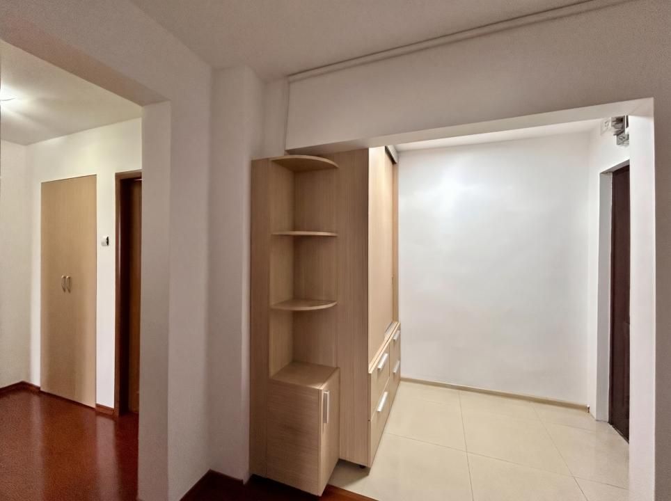 Apartament 3 camere, 2 bai, centrala proprie, Malu Rosu, Ploiesti — fotografia 14
