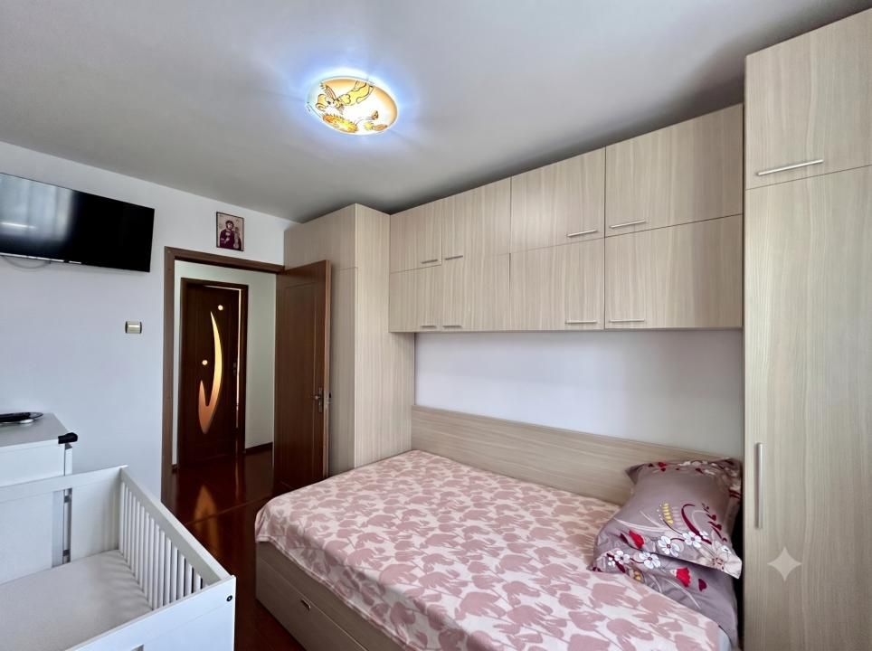 Apartament 3 camere, 2 bai, centrala proprie, Malu Rosu, Ploiesti — fotografia 7