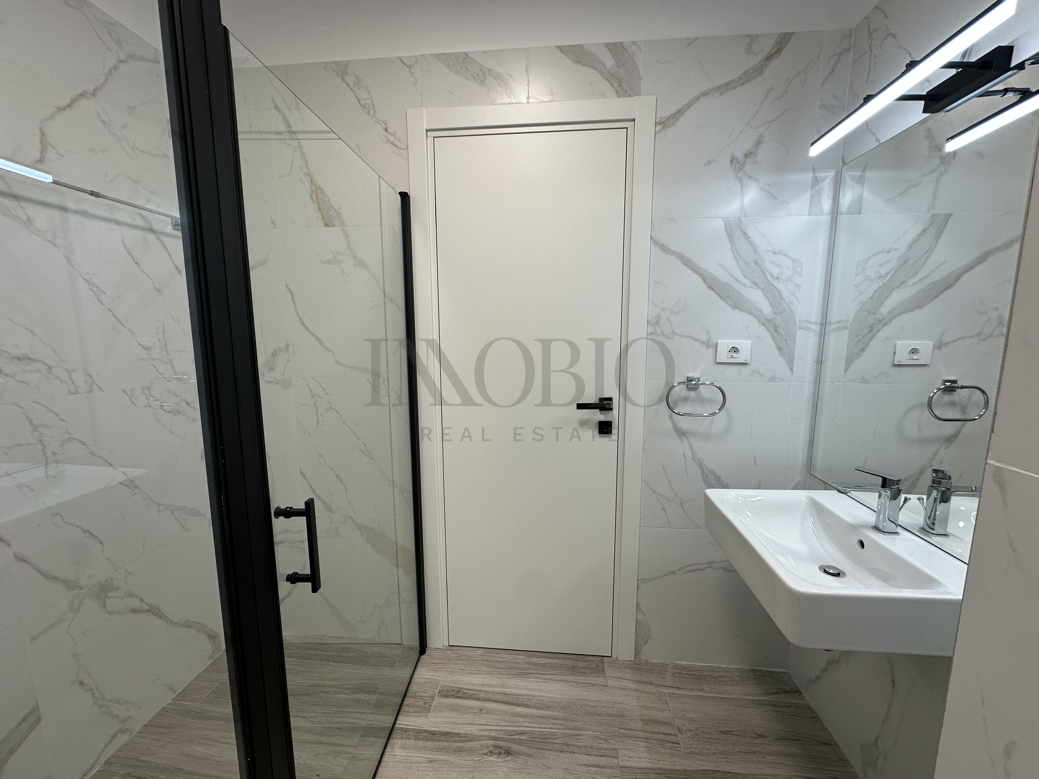 Apartament 2 camere | Prima Inchiriere | Loc de Parcare — fotografia 11