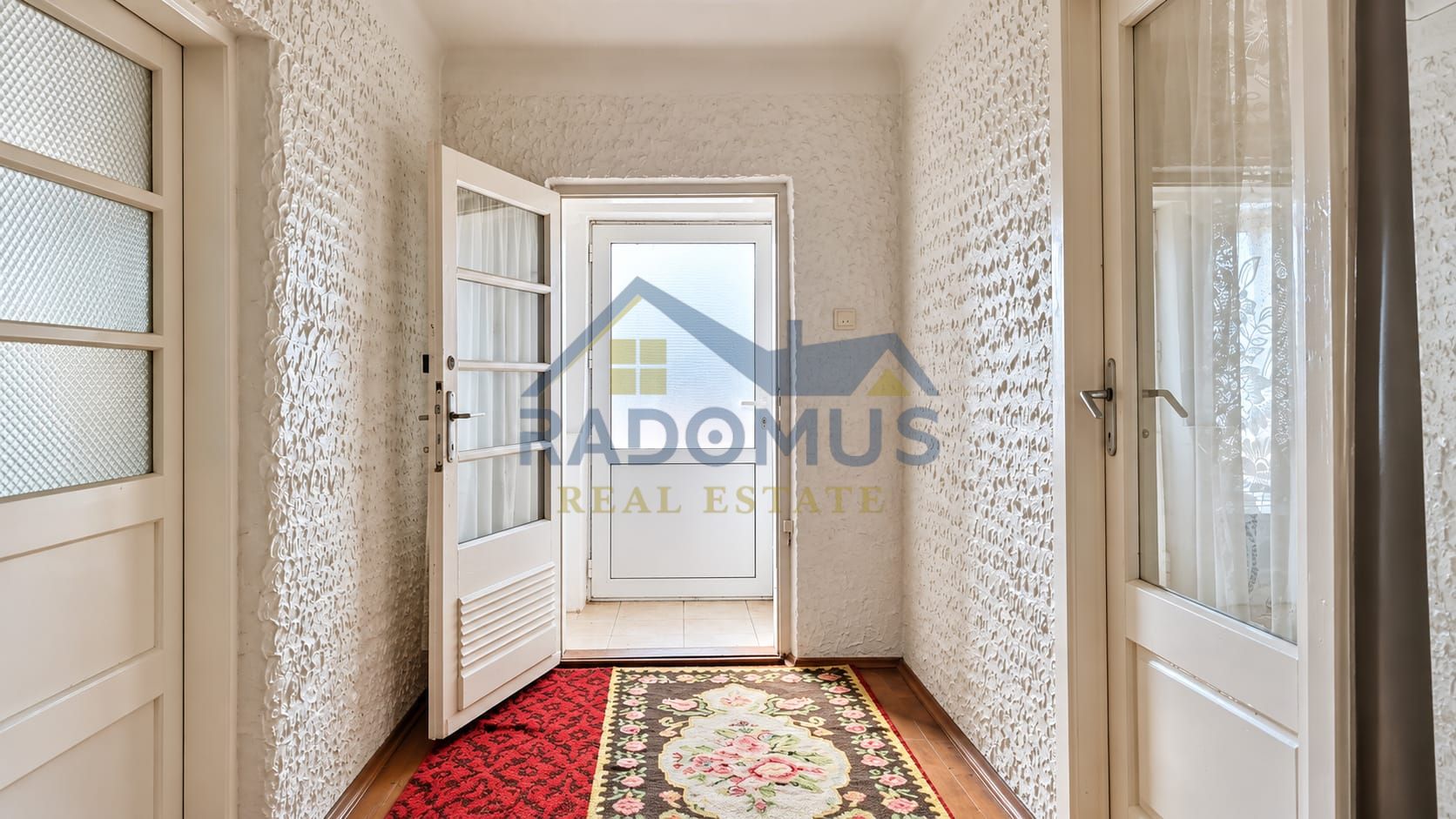 Casă 7 camere | Teren 2.656 mp | Românești | 146 S.U.T. | Gaz +Curent — fotografia 3