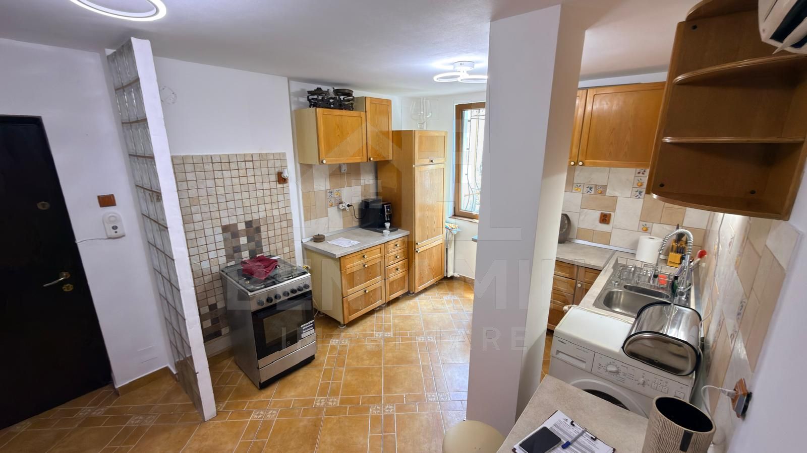 Apartament 3 camere Calea Bucuresti parter mobilat si utilat 56mp — fotografia 3